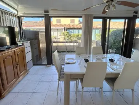 Location appartement à Le Barcarès, Maison T2 Mezzanine Climatisée avec Terrasse et Parking, proche Plage et Animations au Barcarès
