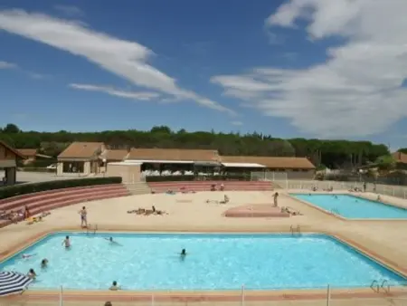 Location appartement à Vendres, Pavillon avec Jardin, Piscine, Tennis – 7 Pers, 3 Pièces, Proche Plage et Commerces