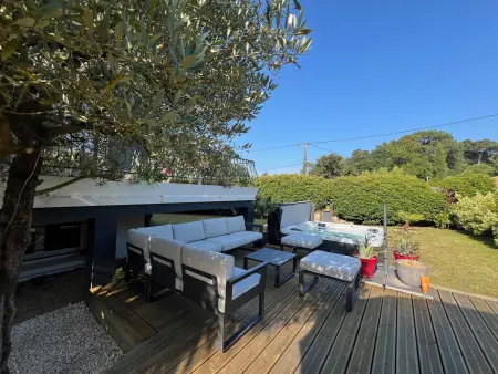 Location appartement à Saint Brevin les Pins, Rez-de-chaussée rénové avec jardin clos, à 1,6 km de la plage, idéal pour 2 adultes et 2 enfants