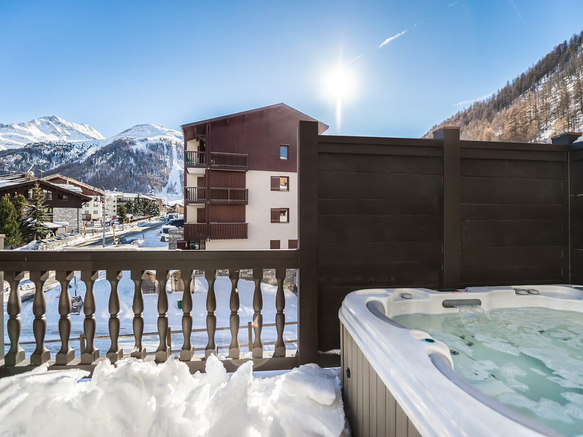 Appartement 6 pers. avec jacuzzi privé à Val-d'Isère - Photo 8