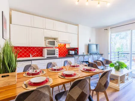 Location appartement à Saint Lary Soulan, Appartement idéal pour 6 personnes, avec terrase de 24m², proche téléphérique et commerces