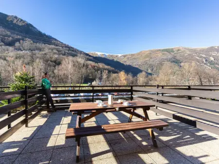 Appartement 6 pers. face au téléphérique à Saint-Lary-Soulan, terrasse 24 m² : photo 8