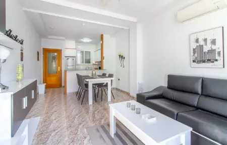 Appartement 2 chambres avec balcon à Torrevieja, près de la plage : photo 4
