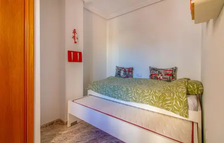 Appartement 2 chambres avec balcon à Torrevieja, près de la plage : photo 12