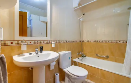 Appartement 2 chambres avec balcon à Torrevieja, près de la plage : photo 13
