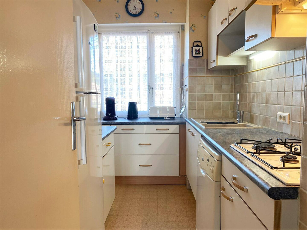 Appartement pieds dans l'eau au Lavandou, parking inclus - Photo 8