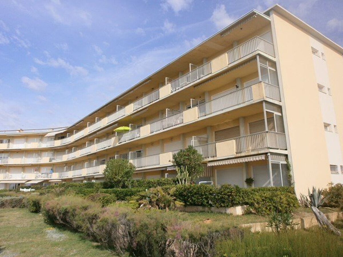 Appartement pieds dans l'eau au Lavandou, parking inclus - Photo 11