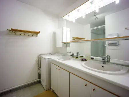 Appartement 8 personnes à Génos - Wifi, près du lac - Photo 7