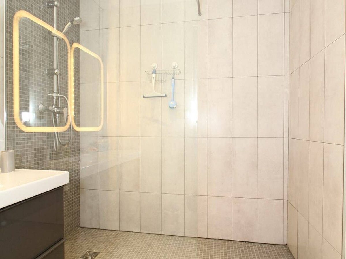 T3 climatisé Balaruc-les-Bains, garage privé, 4 étoiles - Photo 24