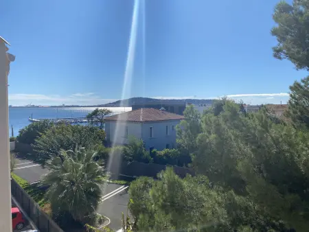 Location appartement à Balaruc les Bains, T1 Mezzanine Climatisé avec Parking et Wifi à Balaruc-les-Bains