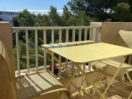 T1 Mezzanine Climatisé avec Parking et Wifi à Balaruc-les-Bains - Photo 1