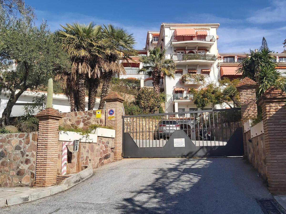 Appartement 2 chambres, piscine et vue mer à Málaga - Photo 15