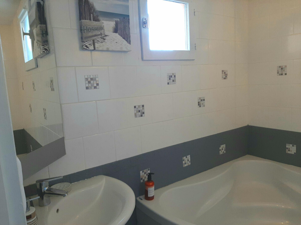 Duplex avec piscine, parking et vue port à Capbreton - Photo 12