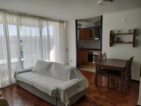 Location appartement à Torredembarra, Appartement 3 chambres avec terrasse, piscine, à 200m de la plage, Wifi inclus