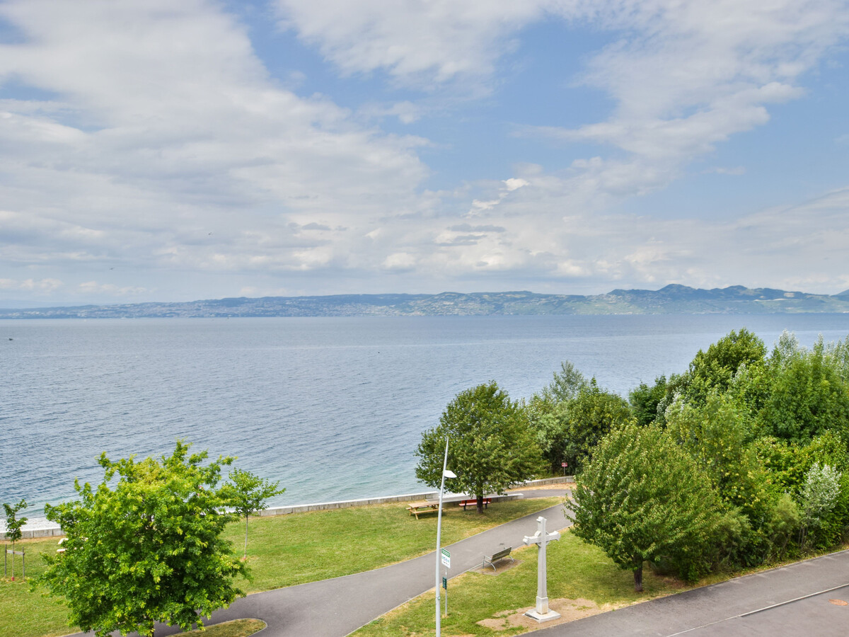 Appartement 64 m² rénové, balcon vue lac à Neuvecelle - Photo 10