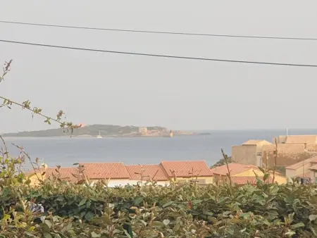 T1 Climatisé au Port de Hyères avec Véranda meublée, proche Plages et Commerces - Photo 11
