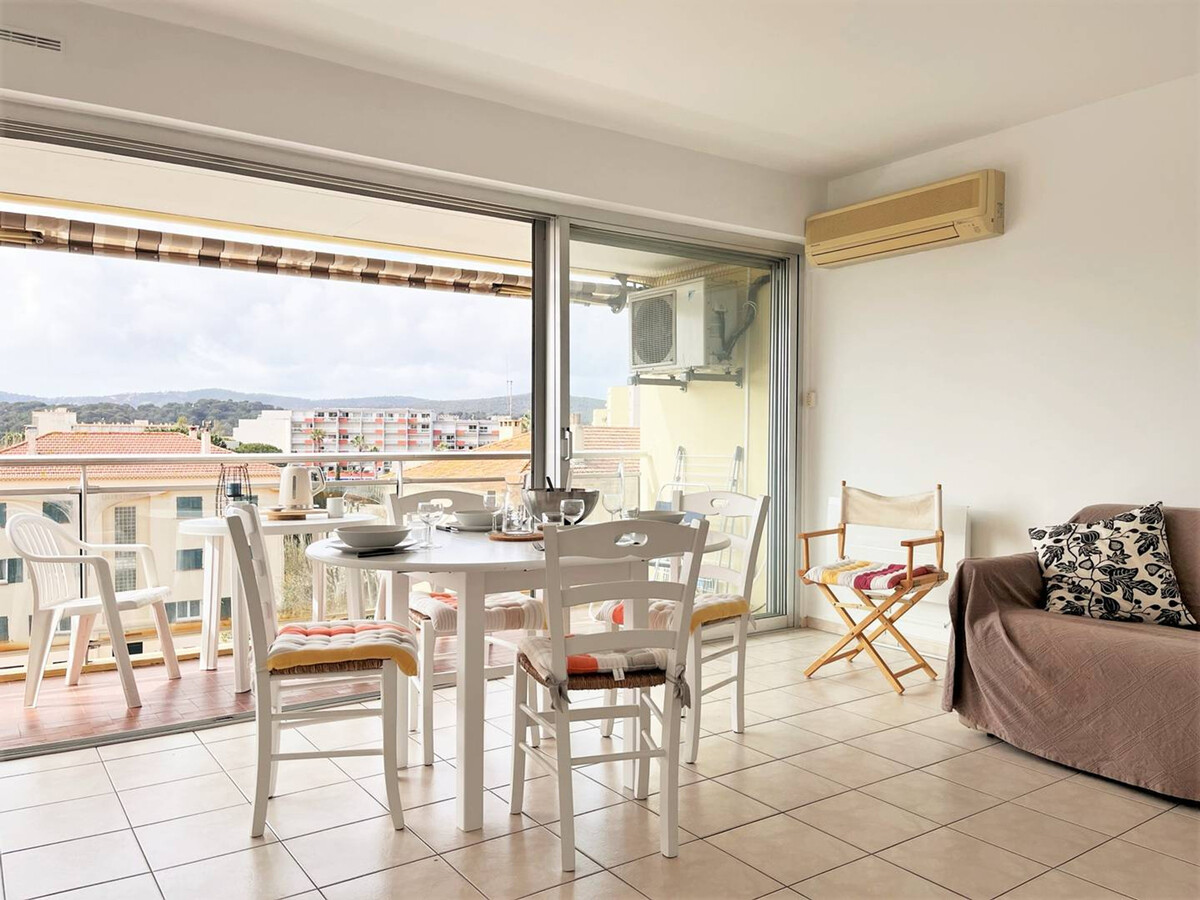 T2 climatisé 4 couchages au cœur du Lavandou - Photo 4