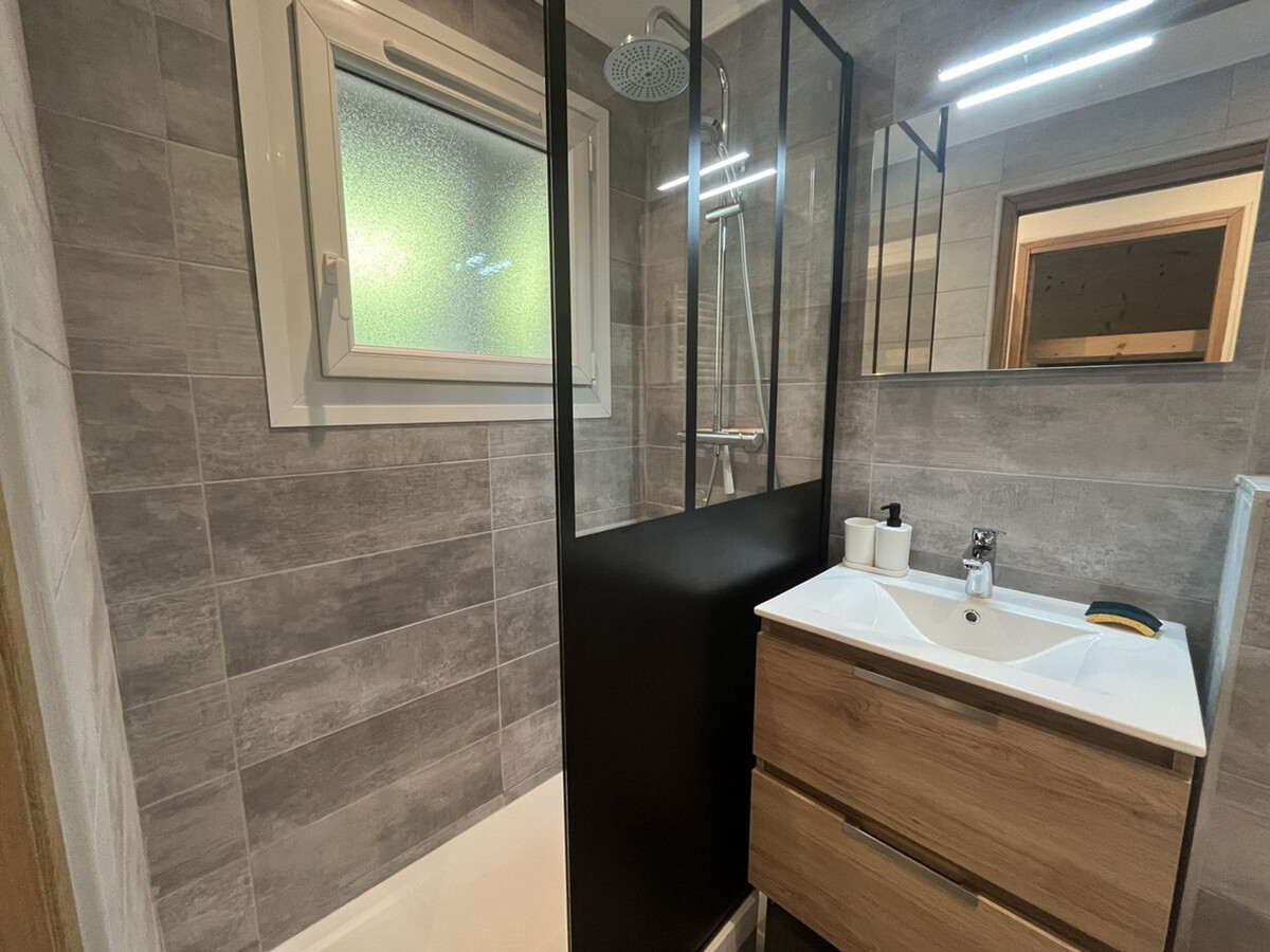 Studio-Cabine 4 pers aux Carroz, balcon ouest, 600m pistes - Photo 6