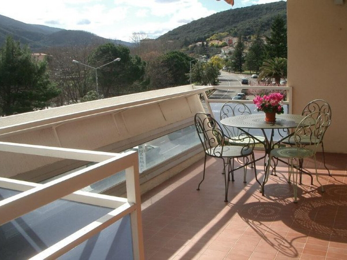 F2 54 m² avec terrasse et ascenseur à Amélie-les-Bains - Photo 2