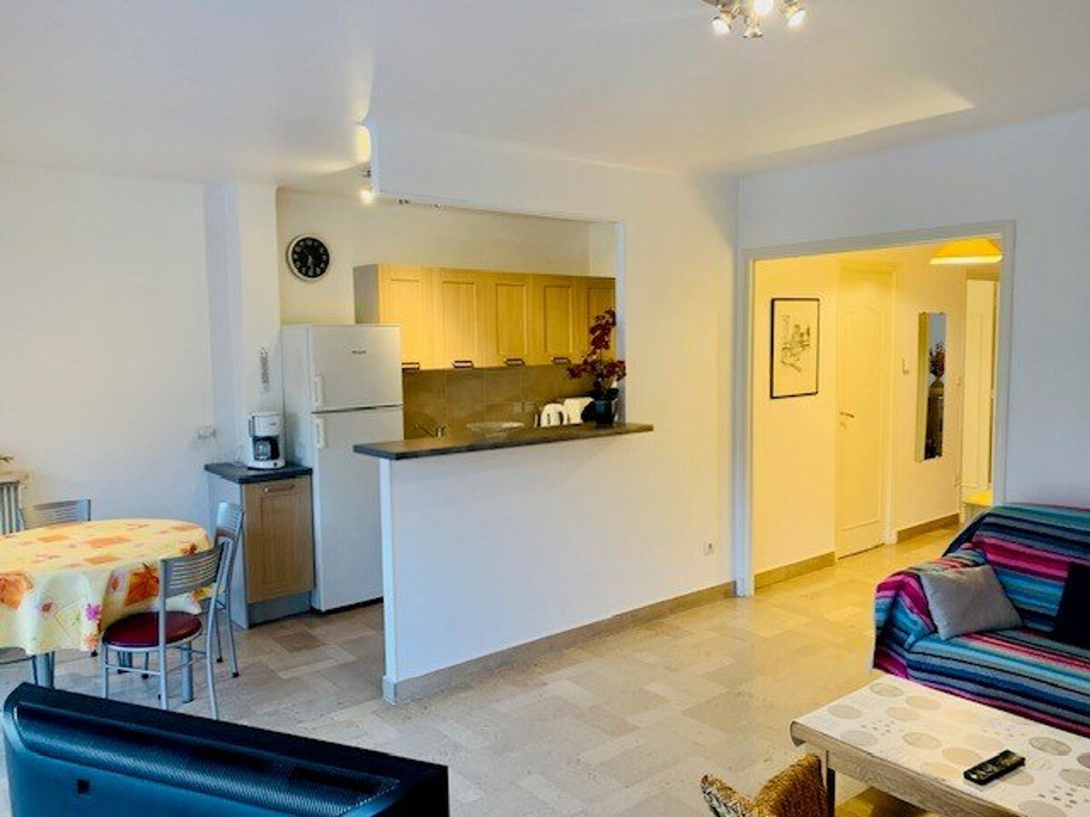 F2 54 m² avec terrasse et ascenseur à Amélie-les-Bains - Photo 3