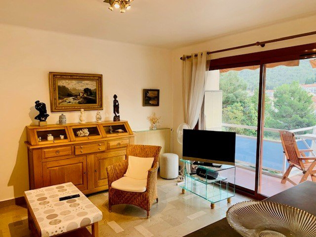 F2 54 m² avec terrasse et ascenseur à Amélie-les-Bains - Photo 4