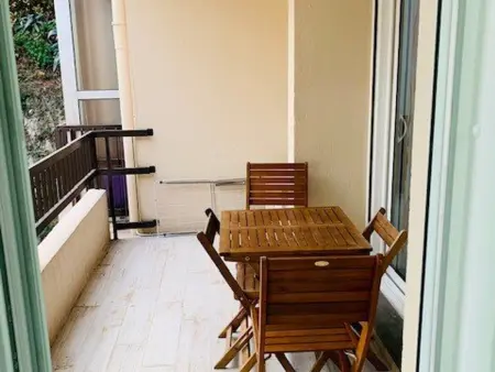 T3 rénové climatisé avec terrasse à 2 min des thermes : photo 16