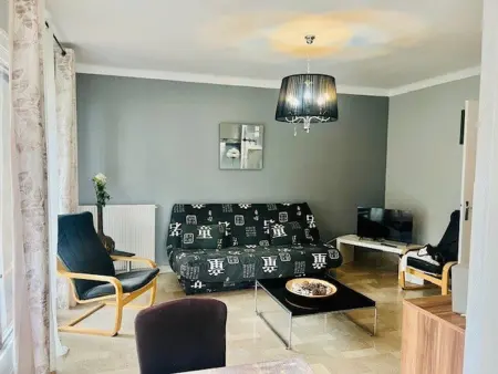 F2 54 m² terrasse sud, 600 m des thermes : photo 3