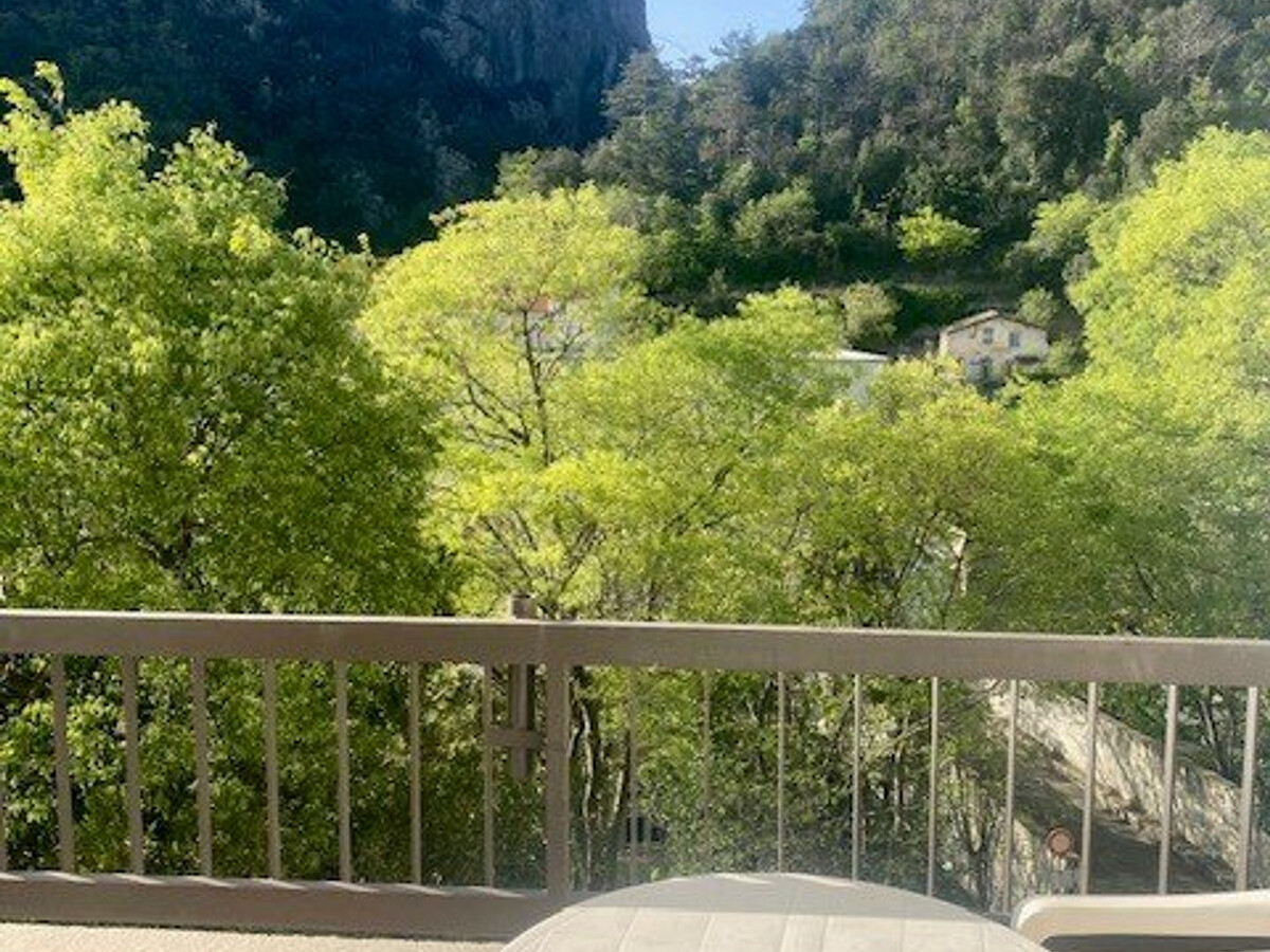 F2 35m² balcon & parking à 50m des Thermes - Photo 6
