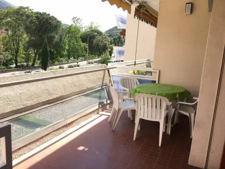 F2 terrasse Sud 12m² et parking à Amélie-les-Bains : photo 10