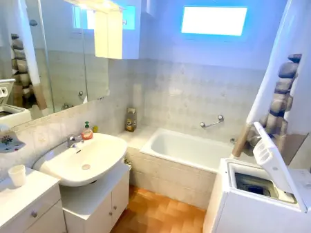 Charmant F2 avec Loggia et Parking à 800m des Cures - 4 couchages - Amélie-les-Bains - Photo 10