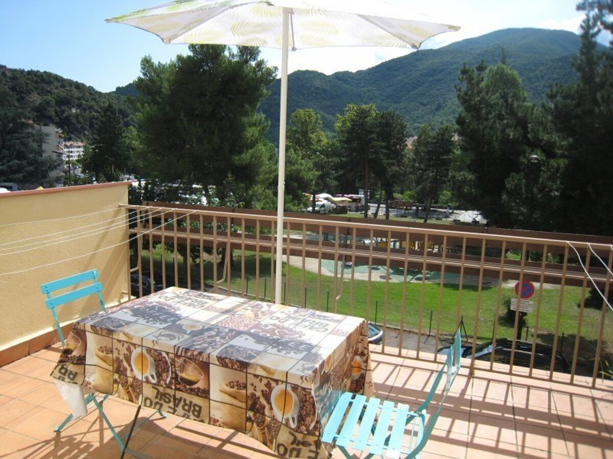 F2 avec 2 terrasses et parking à Amélie-les-Bains - Photo 9