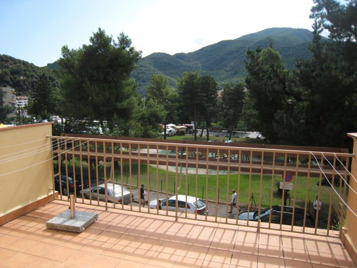 F2 avec 2 terrasses et parking à Amélie-les-Bains - Photo 10