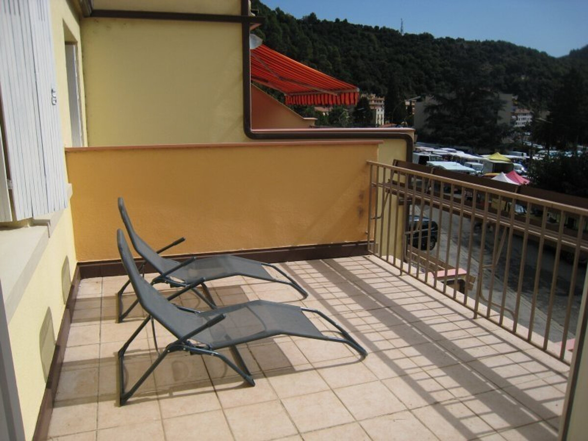 F2 avec 2 terrasses et parking à Amélie-les-Bains - Photo 11