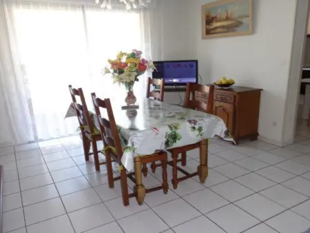 Location appartement à Amélie les Bains Palalda, Appartement F3 avec garage et loggia, 4 couchages, proche Thermes et centre-ville, Amélie-les-Bains