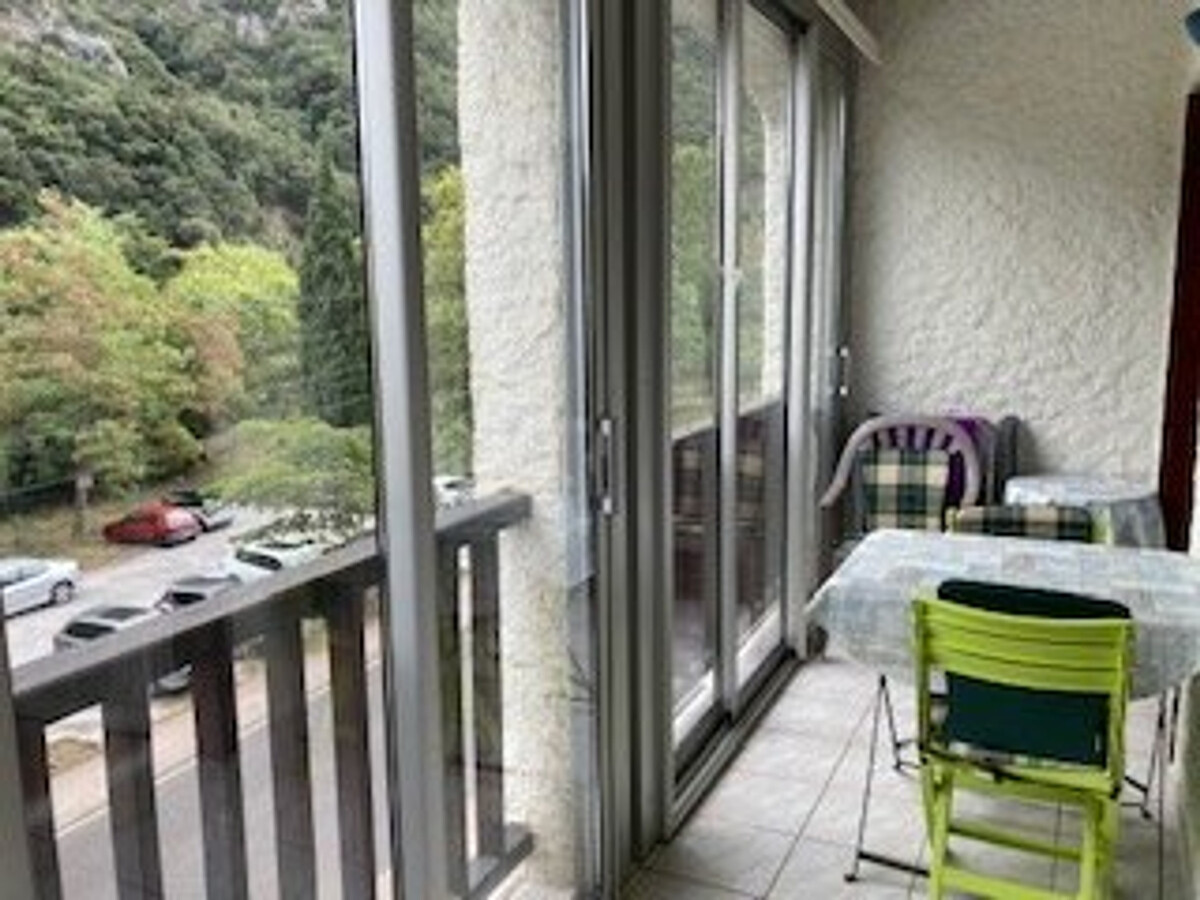 F2 28 m² avec loggia, parking et animaux admis - Photo 8