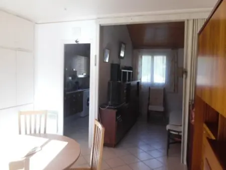 F2 climatisé 55m² avec terrasse 16m² et parking : photo 10