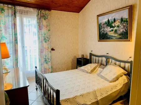 F2 climatisé 55m² avec terrasse 16m² et parking : photo 11