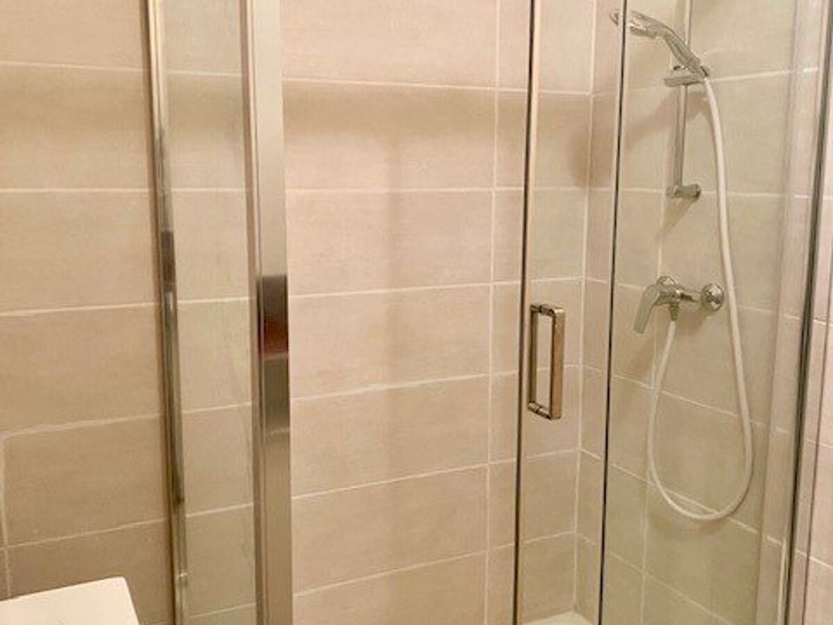 Studio 30m² balcon sud, parking, proche thermes - Photo 6