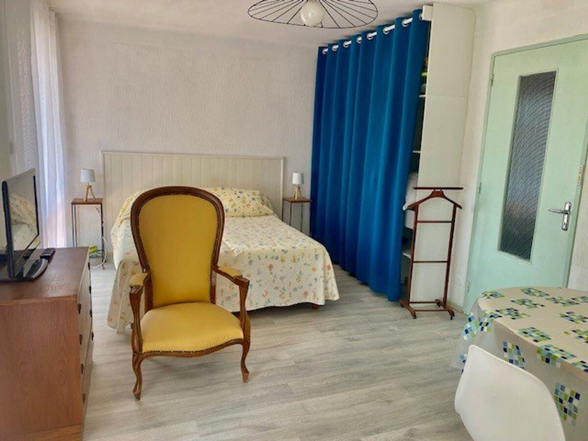 Studio 30m² balcon sud, parking, proche thermes - Photo 10