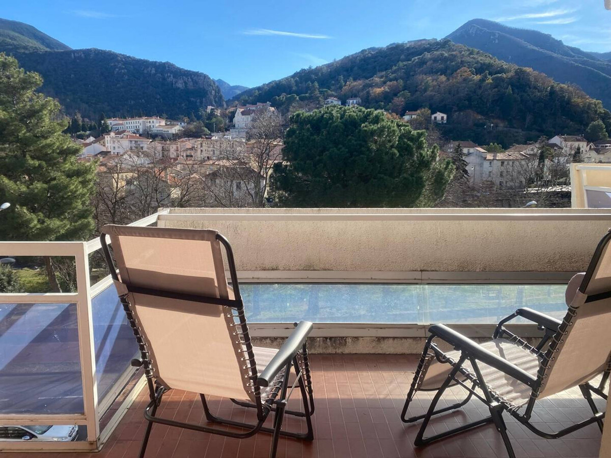 F2 50m² parking & terrasse sud à Amélie-les-Bains - Photo 3