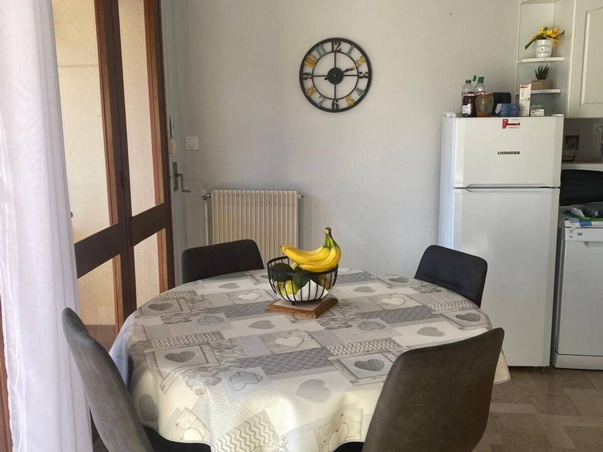 F2 50m² parking & terrasse sud à Amélie-les-Bains - Photo 9