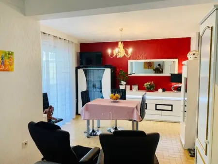 Studio 30 m² avec terrasse et ascenseur à Amélie-les-Bains : photo 2