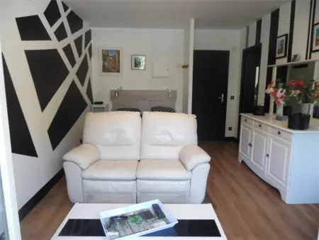 Studio 28 m² balcon équipé, clim, parking à Amélie-les-Bains : photo 2