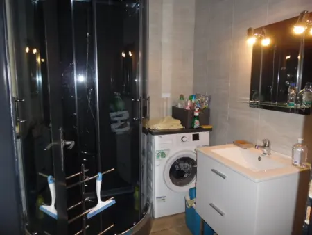 Studio 28 m² balcon équipé, clim, parking à Amélie-les-Bains : photo 7