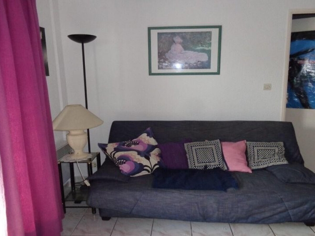 F2 balcon 40m² à 50m des Thermes d'Amélie-les-Bains - Photo 3