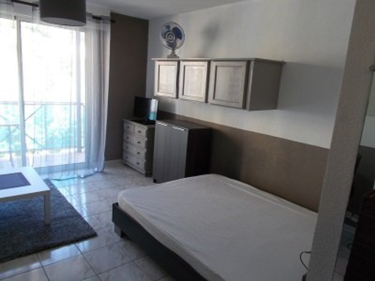 Studio rénové 25 m² balcon à Amélie-les-Bains - Photo 2