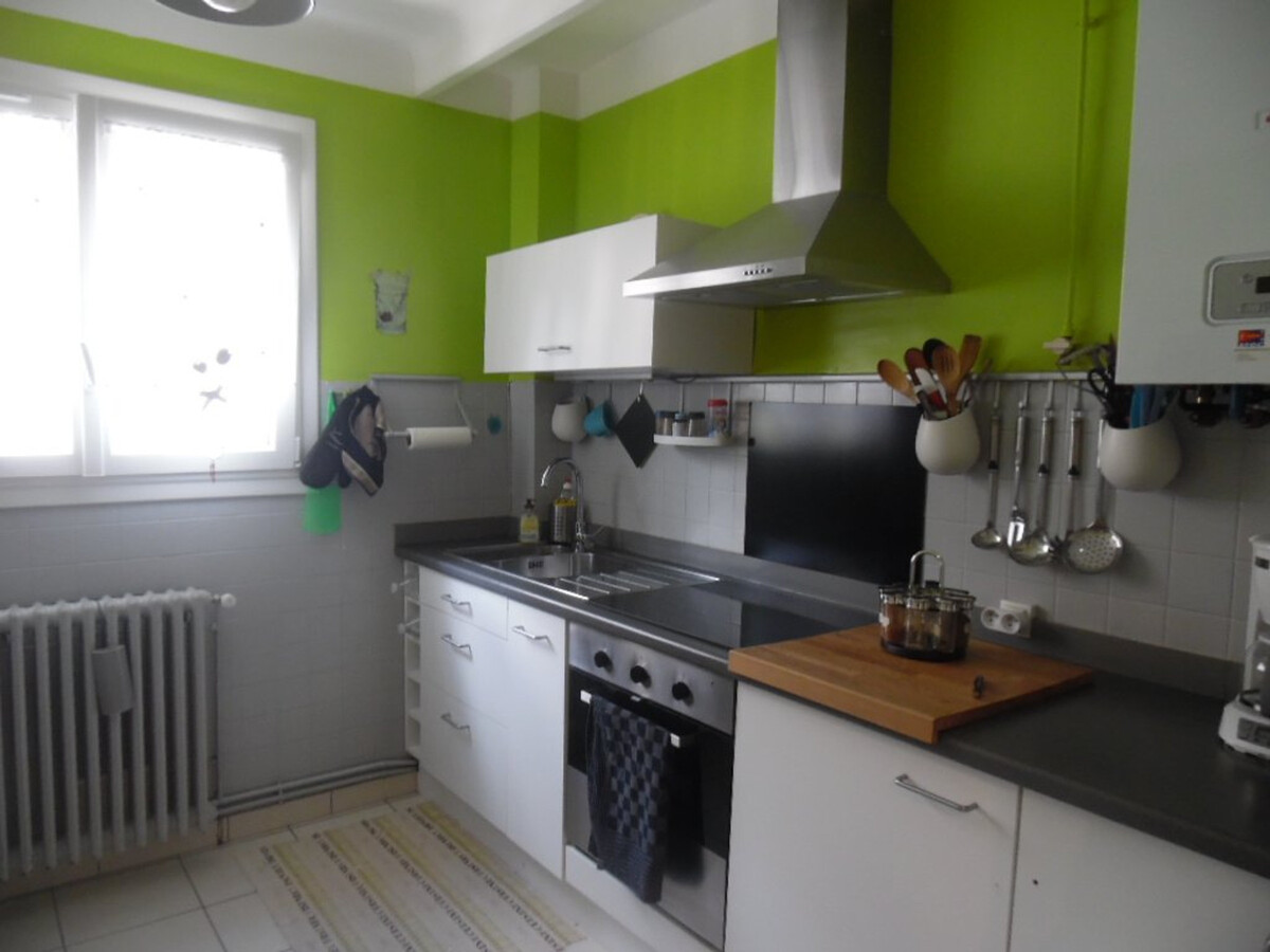 F2 52m² balcon sud et parking à Amélie-les-Bains - Photo 3