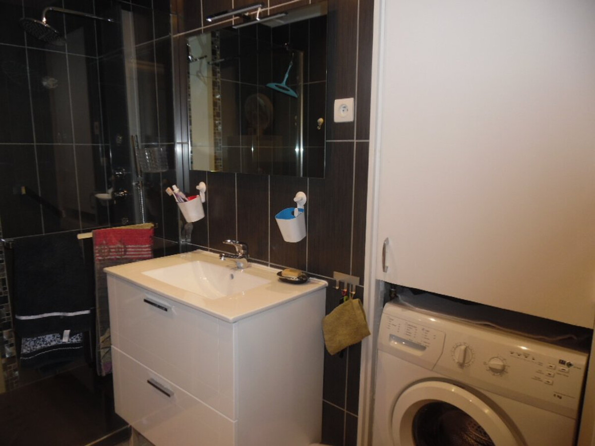 F2 52m² balcon sud et parking à Amélie-les-Bains - Photo 6