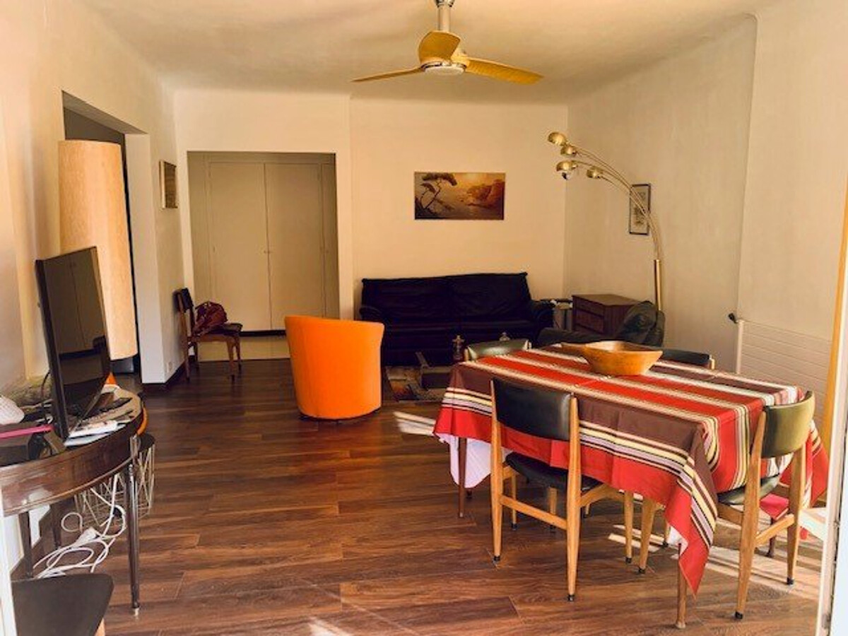 F3 70m² climatisé, 2 terrasses et garage à Amélie-les-Bains - Photo 8