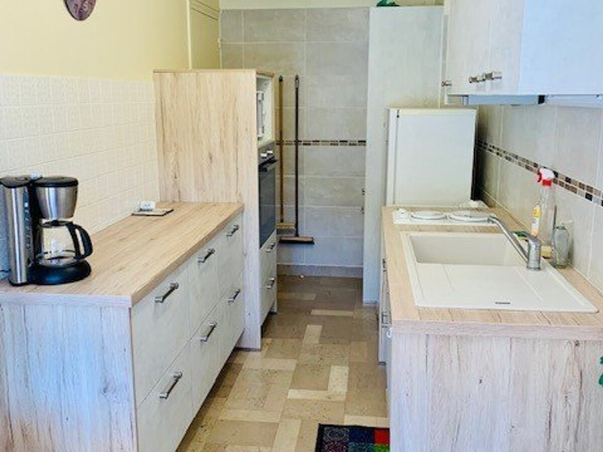 F2 traversant 54 m² avec terrasse sud et parking - Photo 2